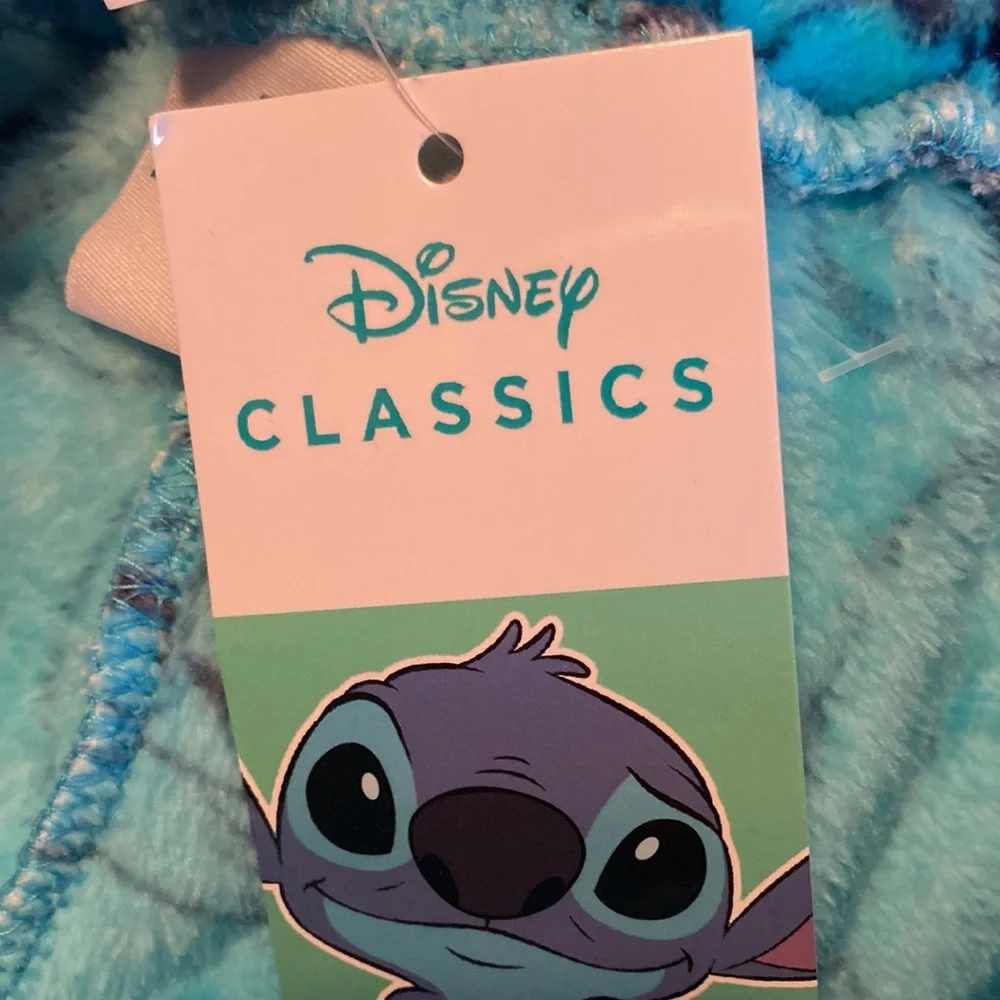 🟥 Disney Stitch Junior’s PJ shorts (NWT) size M - Picture 6 of 7